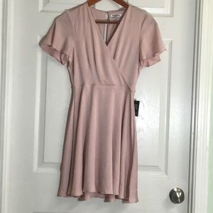 Price Drop! Pink Short Sleeve V-Neck A-Line Dress by Windsor